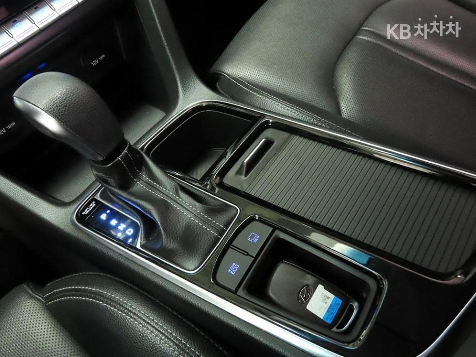 Hyundai Sonata New Rise2.0 LPi Rental car Style - 11