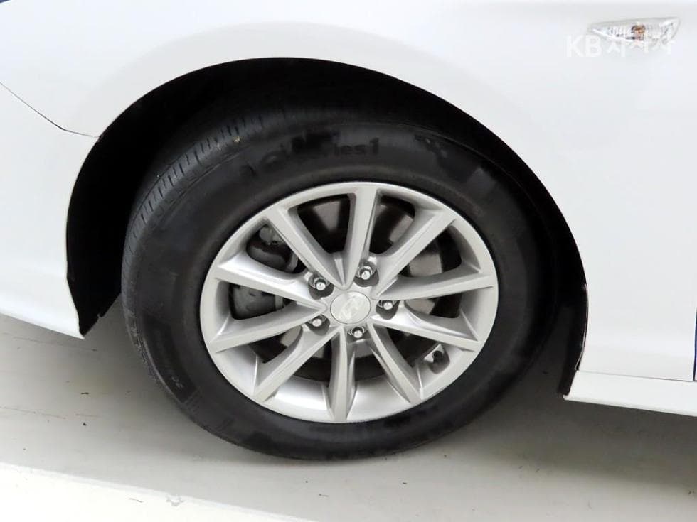Hyundai Sonata New Rise2.0 LPi Rental car Style - 19