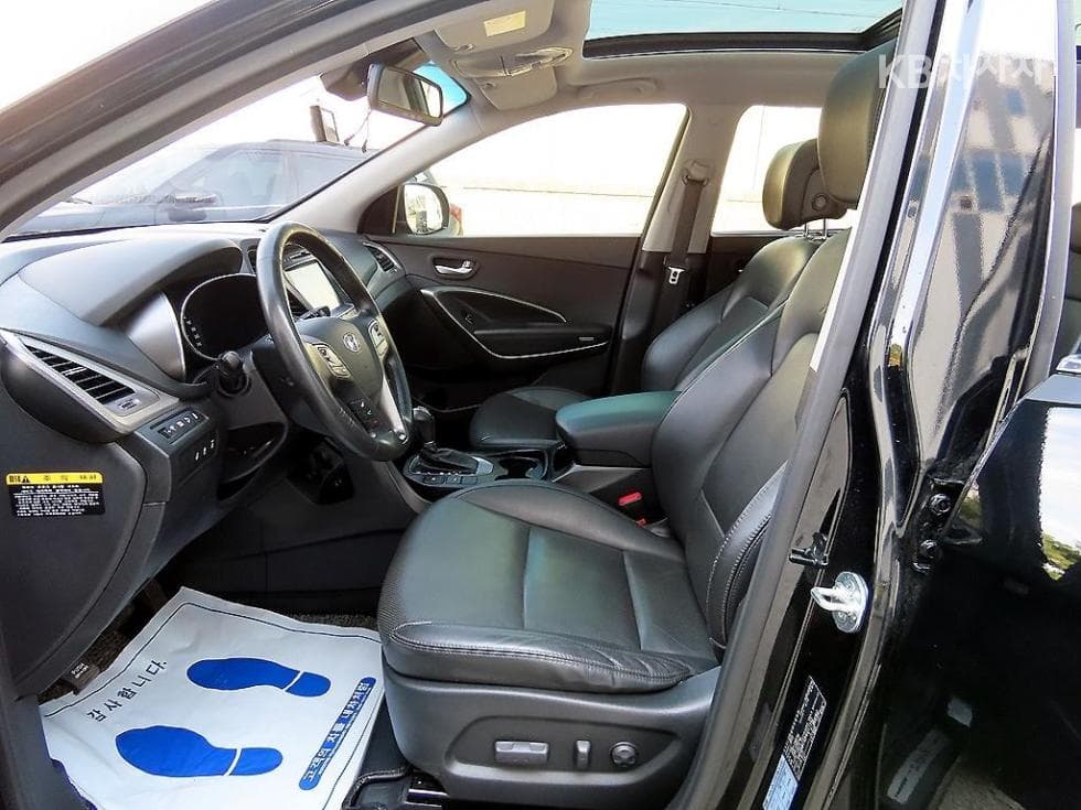 Hyundai The New (facelift) 맥스CruzeDiesel(e-VGT)R2.2 2WD Exclusive 7-seater (Limousine) - 8