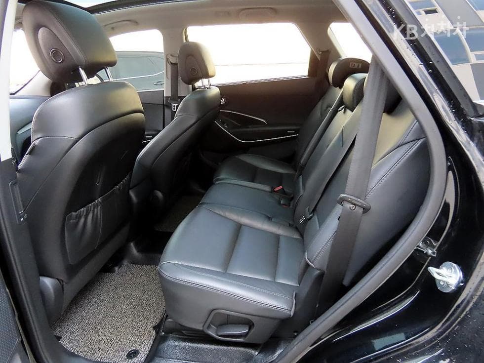 Hyundai The New (facelift) 맥스CruzeDiesel(e-VGT)R2.2 2WD Exclusive 7-seater (Limousine) - 9
