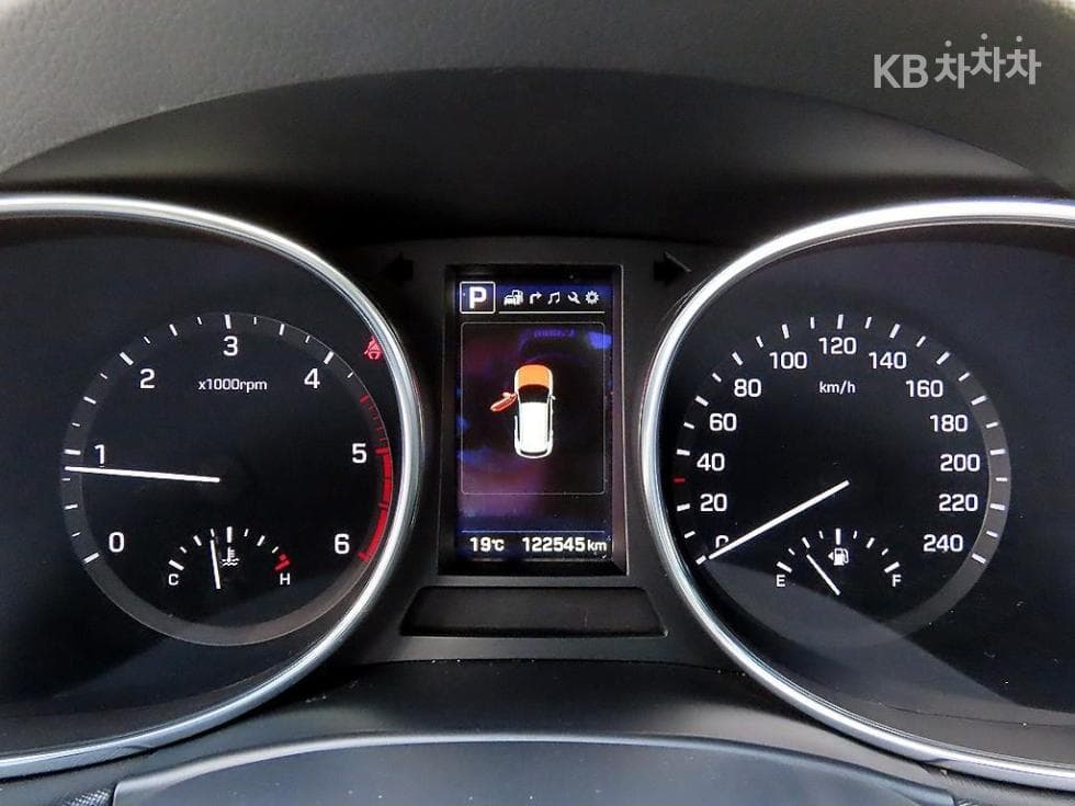 Hyundai The New (facelift) 맥스CruzeDiesel(e-VGT)R2.2 2WD Exclusive 7-seater (Limousine) - 5