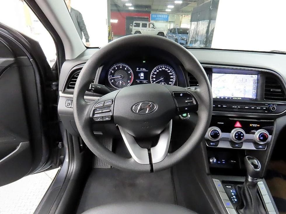 Hyundai The New (facelift) Avante (Elantra) ADSmartstream G1.6 Style - 9