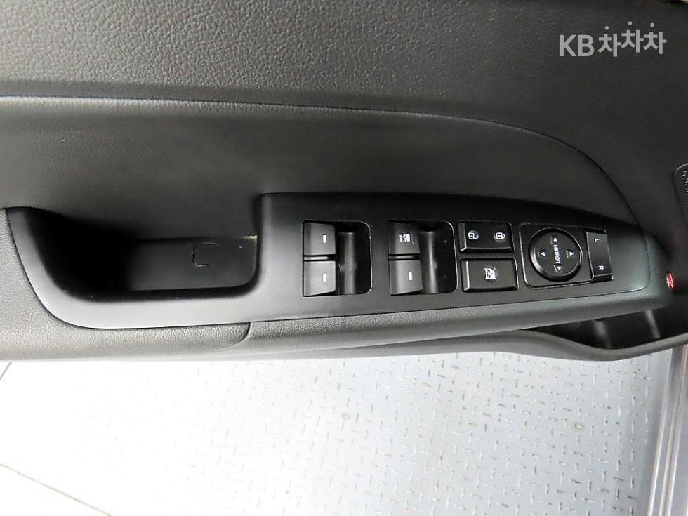 Hyundai The New (facelift) Avante (Elantra) ADSmartstream G1.6 Style - 11