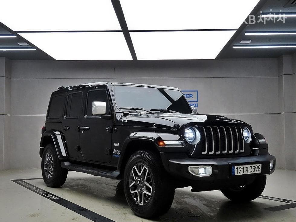 지프 랭글러 (JL) 2.0 PHEV 오버랜드 파워Товарна надстройка 4도어 4Xe Стандартен - Image 1