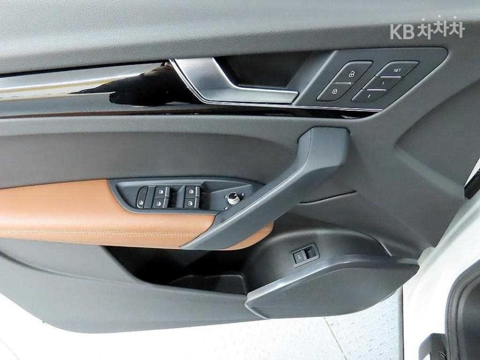 Audi The New Q5(FY)45 TFSI Quattro Standard - 11