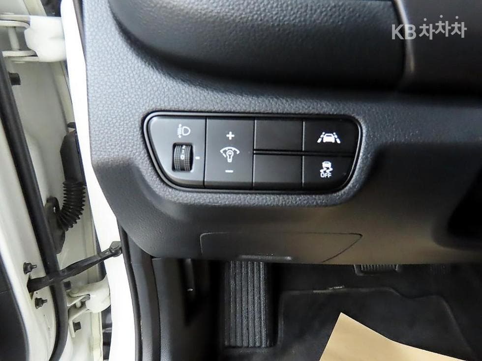 Kia Seltos1.6 Gasoline Turbo 2WD Prestige - 12