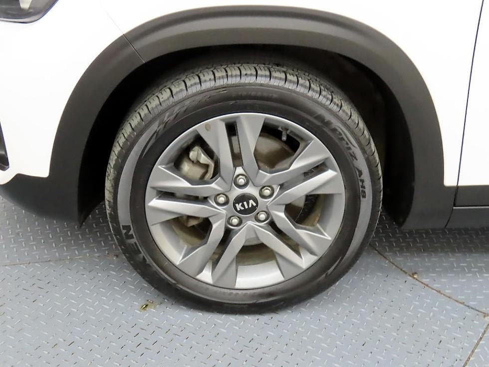 Kia Seltos1.6 Gasoline Turbo 2WD Prestige - 20