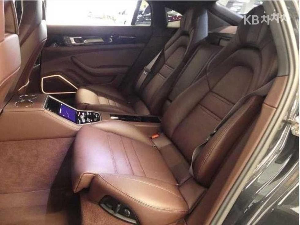 Porsche 파나메라 (971)2.9 4 Executive - 17