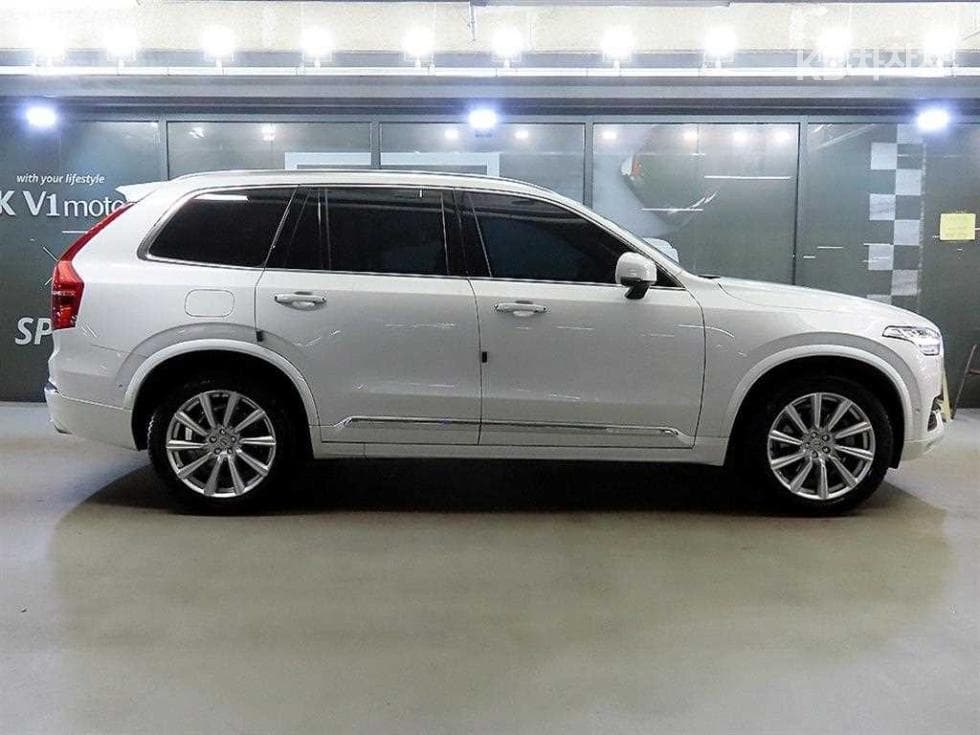 Volvo All New XC90T6 Inscription - 3
