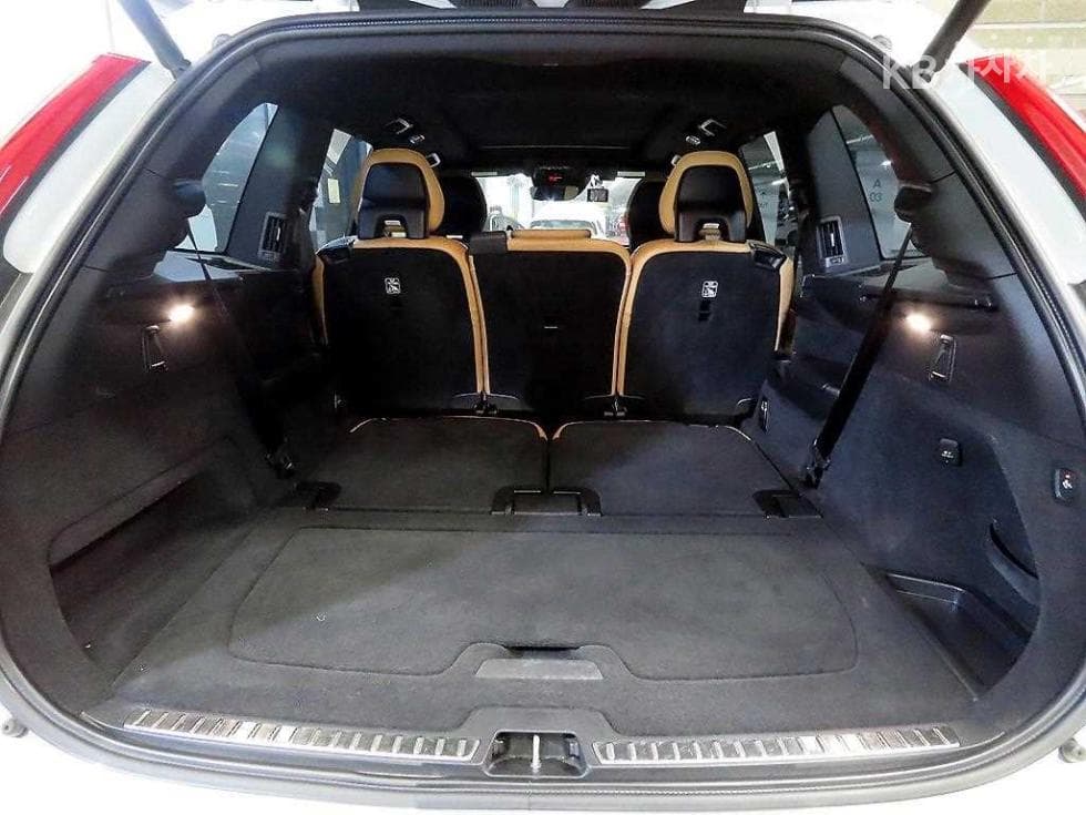 Volvo All New XC90T6 Inscription - 16