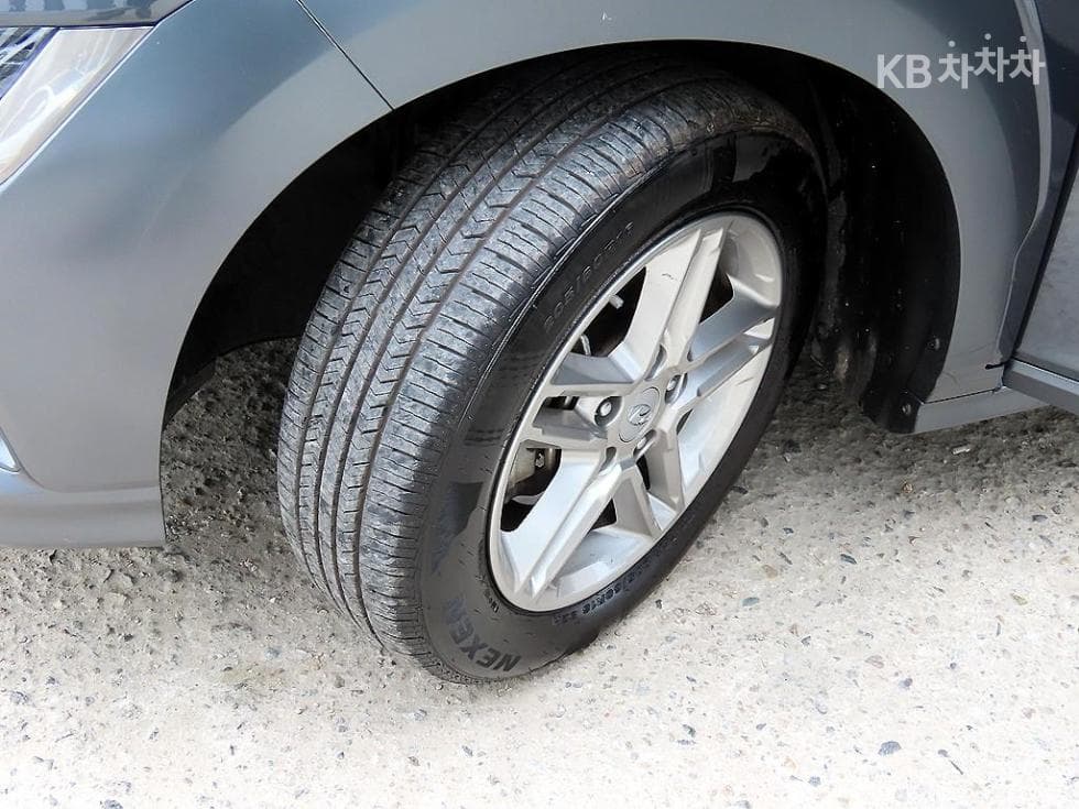 Hyundai The New (facelift) Kona2.0 Gasoline 2WD Modern - 19