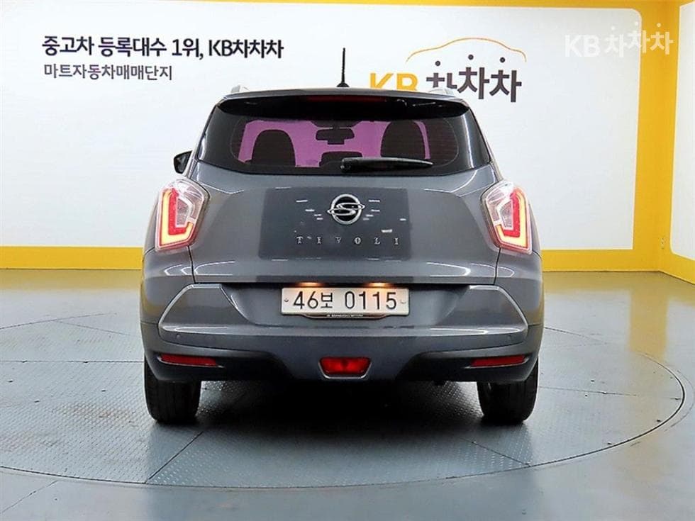 KG Mobility TivoliGasoline LX Highest-end Type - 3