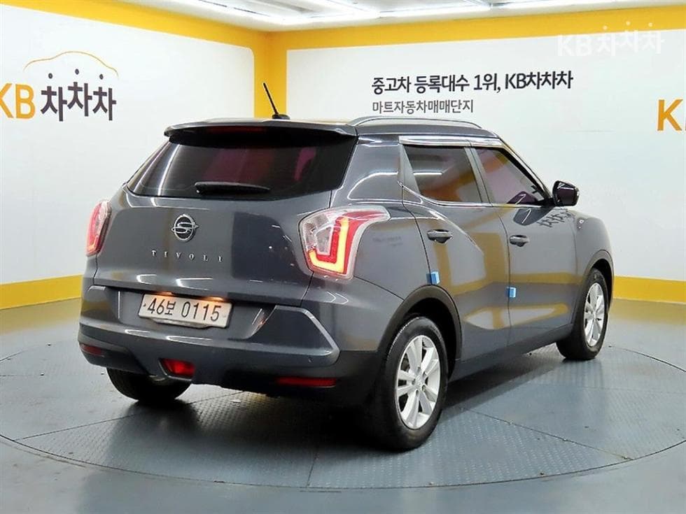 KG Mobility TivoliGasoline LX Highest-end Type - 4