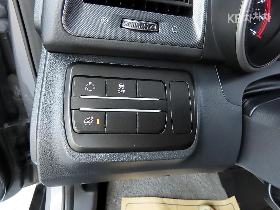 KG Mobility TivoliGasoline LX Highest-end Type - 12