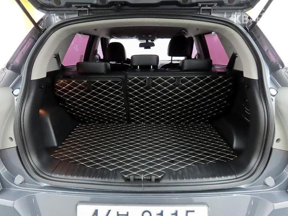 KG Mobility TivoliGasoline LX Highest-end Type - 18