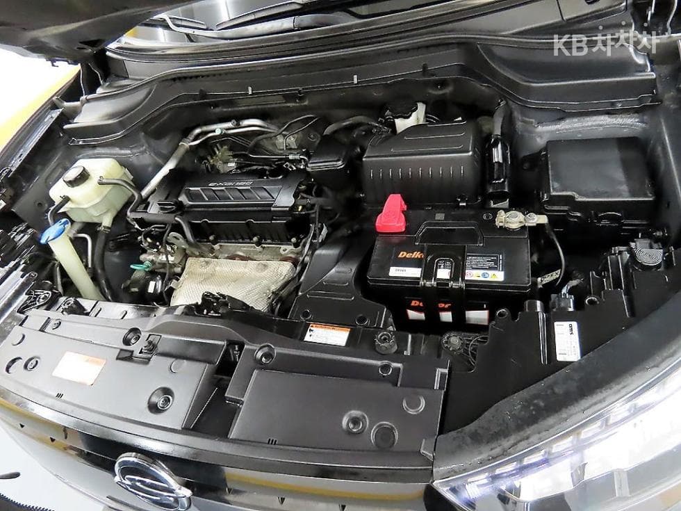 KG Mobility TivoliGasoline LX Highest-end Type - 19