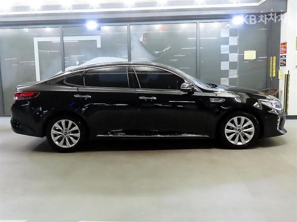 Kia K5 Second generation2.0 Gasoline SX Noblesse - 3