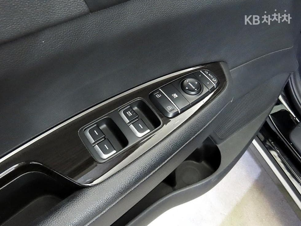 Kia K5 Second generation2.0 Gasoline SX Noblesse - 13