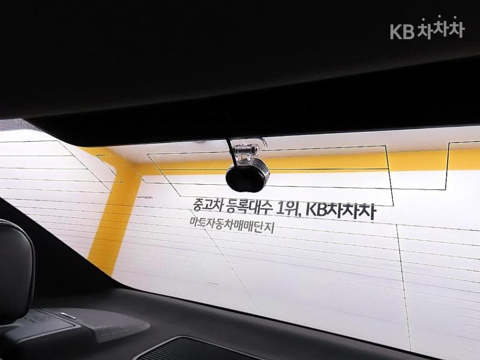 Hyundai Grandeur (Azera)HGHG240 Luxury - 18