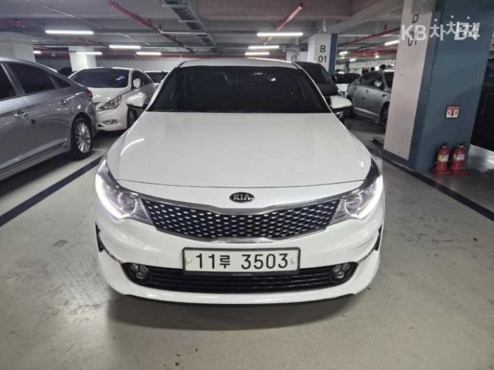 Kia K5 Second generation2.0 Gasoline MX Noblesse - 2