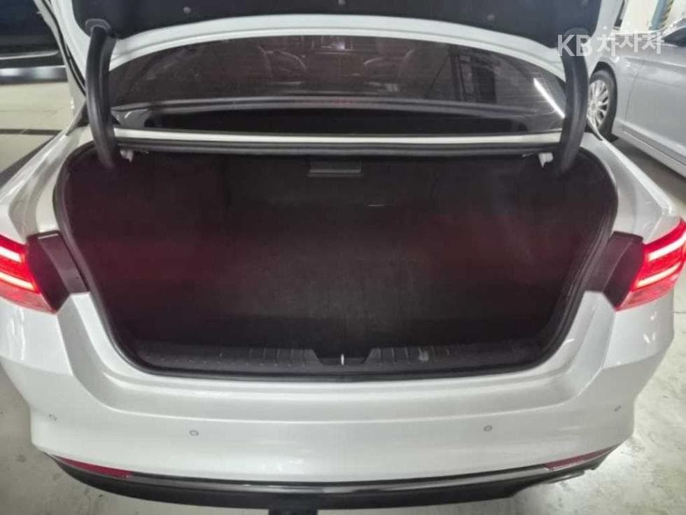 Kia K5 Second generation2.0 Gasoline MX Noblesse - 18