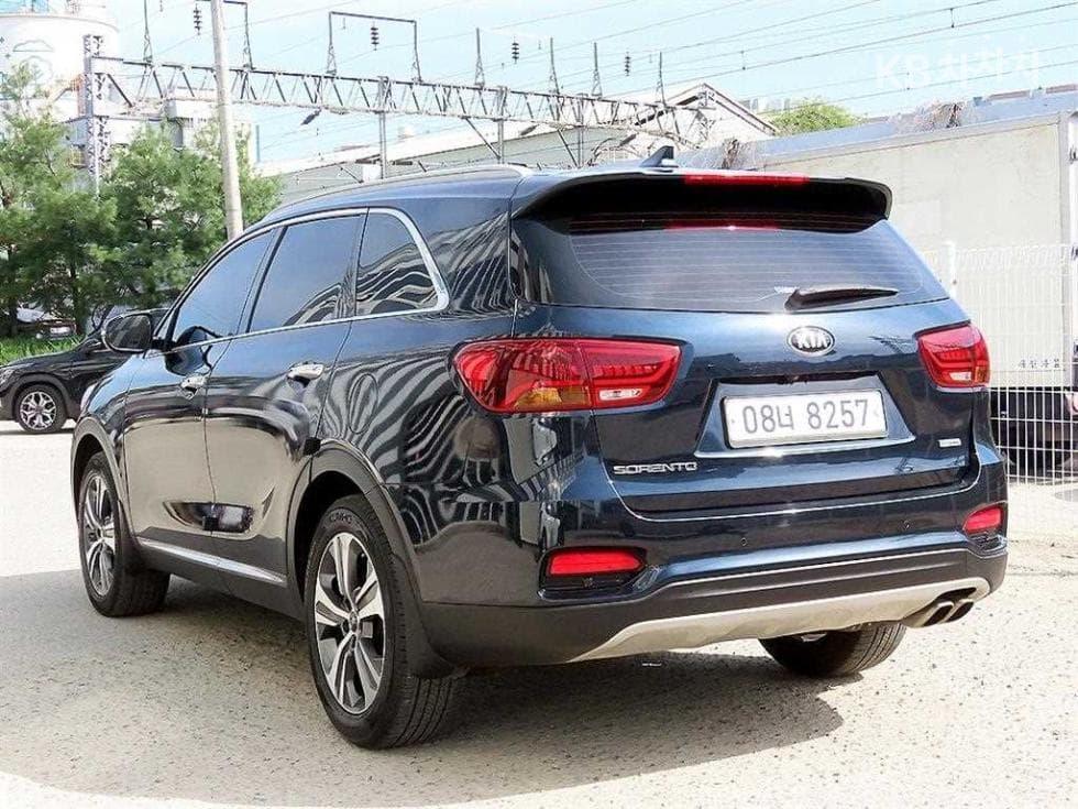 Kia The New (facelift) Sorento2.0 Diesel 2WD Noblesse - 3