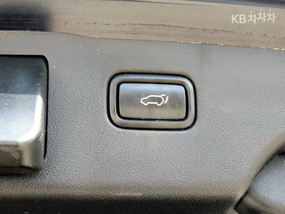Kia The New (facelift) Sorento2.0 Diesel 2WD Noblesse - 18