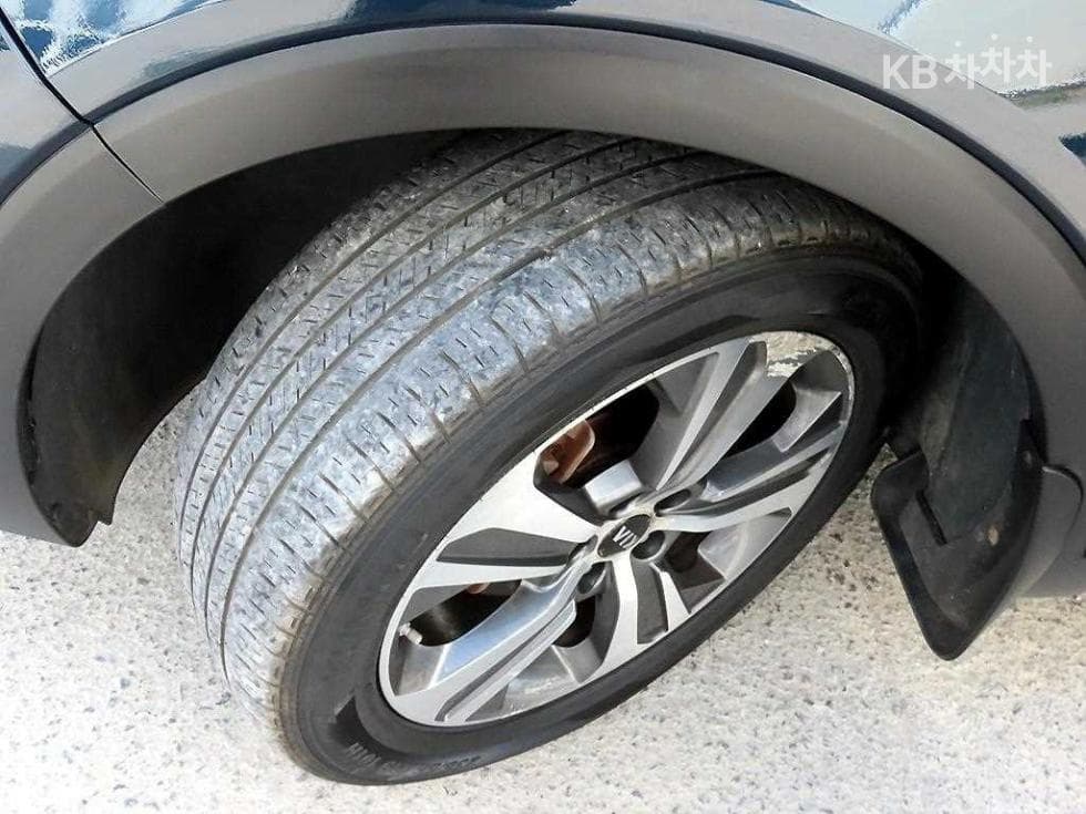 Kia The New (facelift) Sorento2.0 Diesel 2WD Noblesse - 20