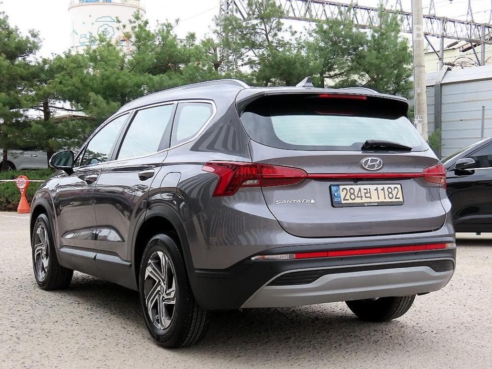 Hyundai The New (facelift) Santa Fe TMGasoline 2.5T 2WD Prestige - 3