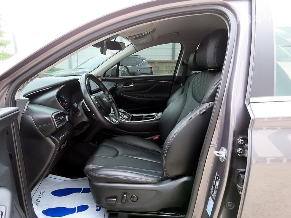 Hyundai The New (facelift) Santa Fe TMGasoline 2.5T 2WD Prestige - 5