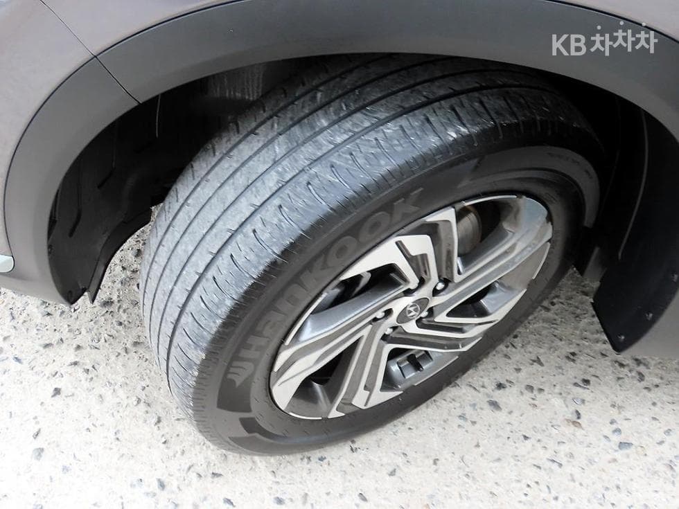 Hyundai The New (facelift) Santa Fe TMGasoline 2.5T 2WD Prestige - 20