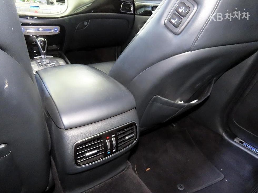 Hyundai GenesisBH380 ROYAL Standard - 17