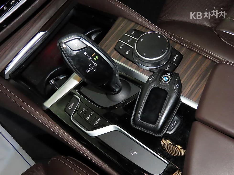 BMW 올New5 Series (G30)520d xDrive Luxury Plus - 12