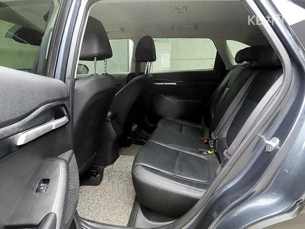 Kia Seltos1.6 Gasoline Turbo 2WD Prestige - 6