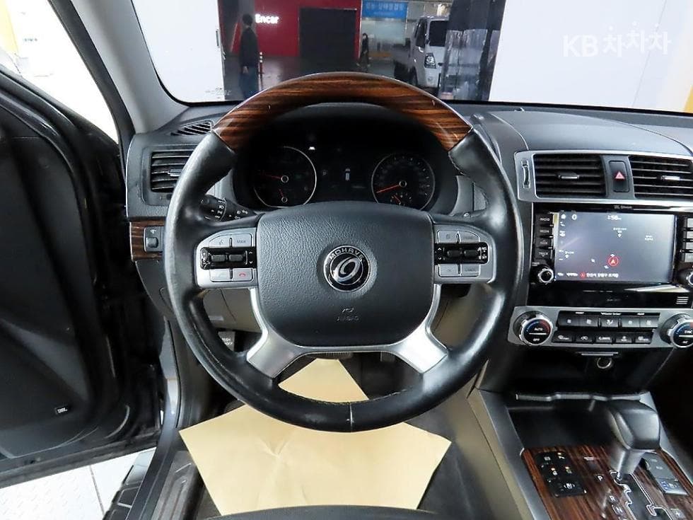 Kia The New (facelift) Mohave4WD President 7-seater (Limousine) - 9