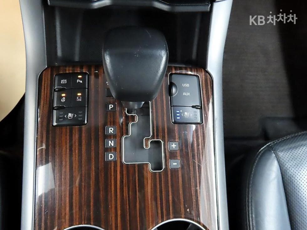Kia The New (facelift) Mohave4WD President 7-seater (Limousine) - 10