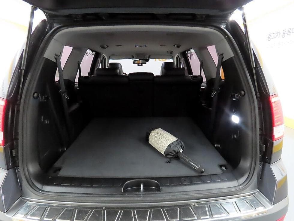Kia The New (facelift) Mohave4WD President 7-seater (Limousine) - 18