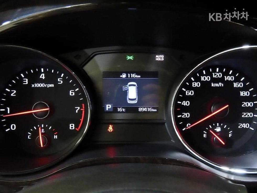 Kia The New (facelift) Carnival9-seater 3.3 Gasoline Noblesse Special (special feature/edition) - 9