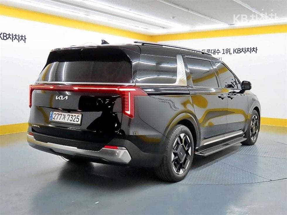 Kia The New (facelift) Carnival 4th generationD2.2 7-seater (Limousine) Noblesse - 4
