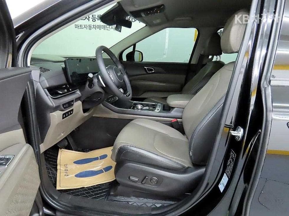 Kia The New (facelift) Carnival 4th generationD2.2 7-seater (Limousine) Noblesse - 5