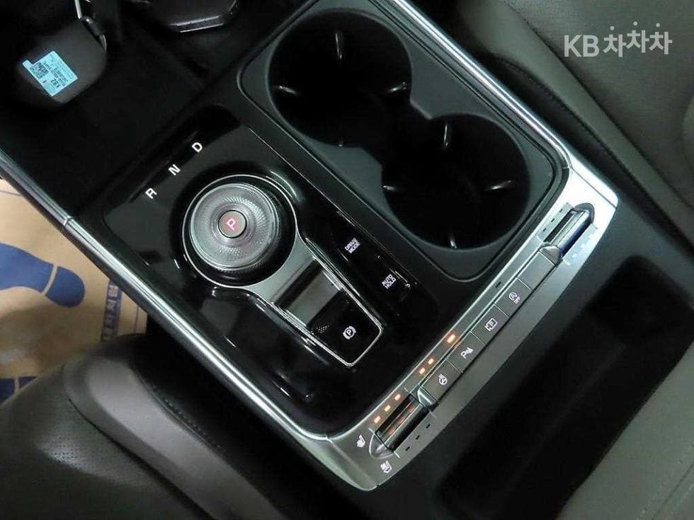 Kia The New (facelift) Carnival 4th generationD2.2 7-seater (Limousine) Noblesse - 10