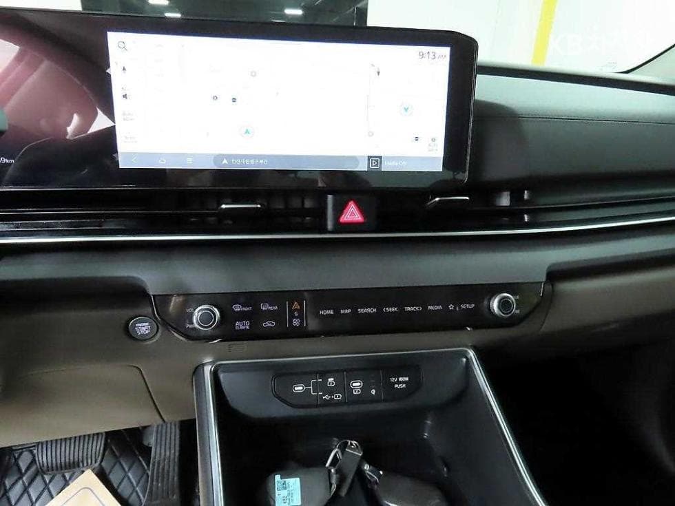 Kia The New (facelift) Carnival 4th generationD2.2 7-seater (Limousine) Noblesse - 14