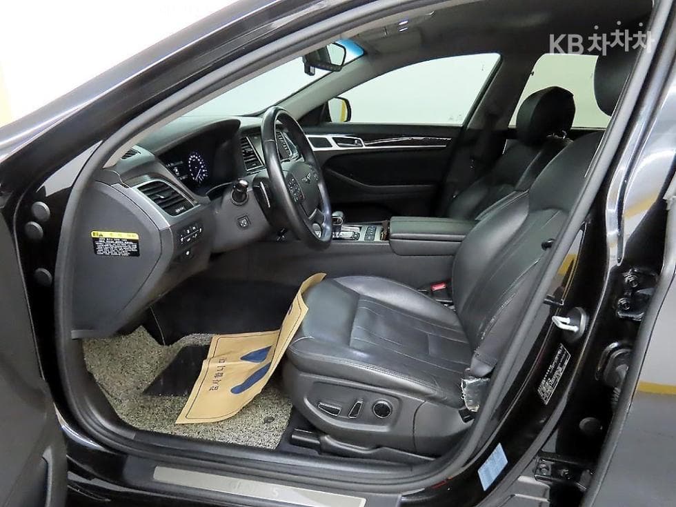 Genesis G802.2D AWD Luxury - 5