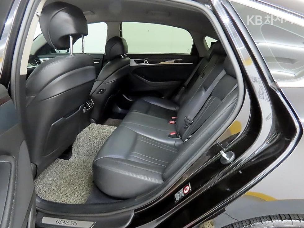 Genesis G802.2D AWD Luxury - 6