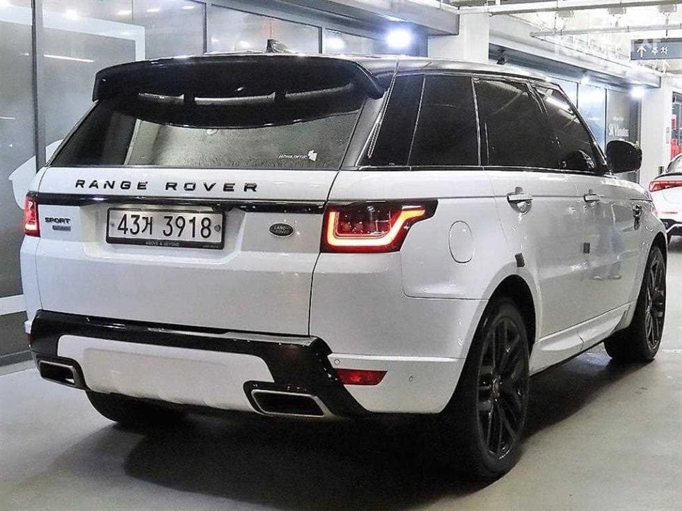Land Rover New Range Rover Sport3.0 SDV6 Autobiography Dynamic - 4