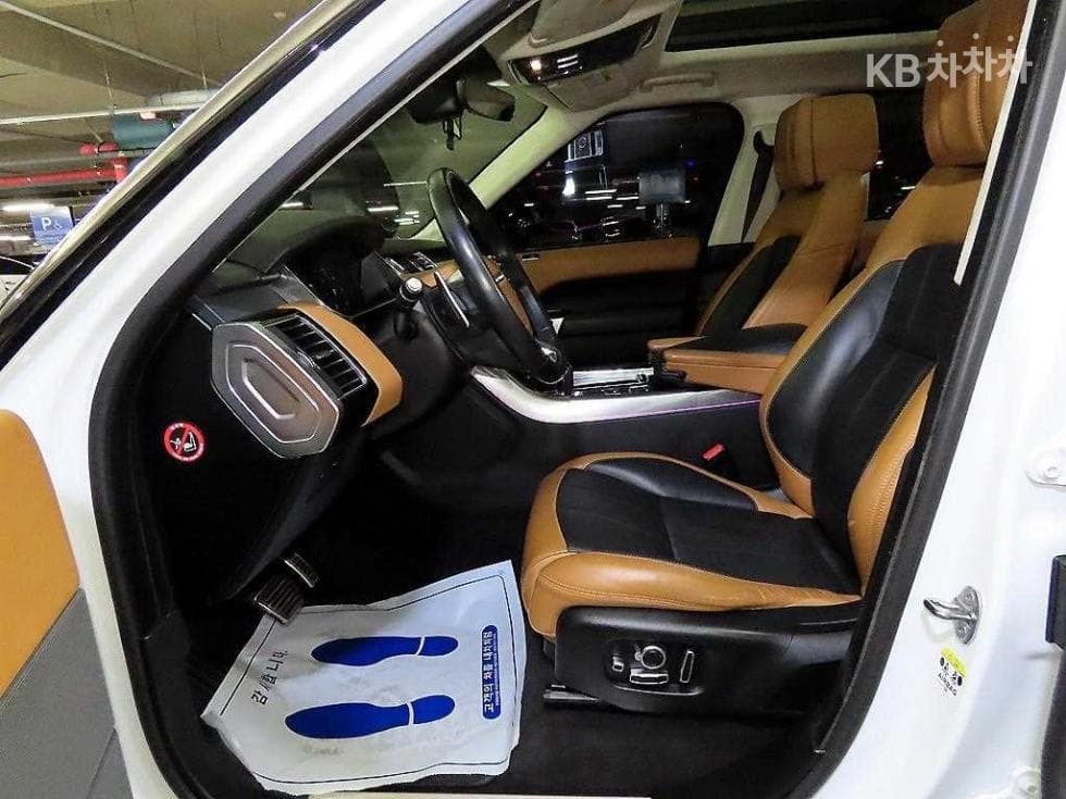 Land Rover New Range Rover Sport3.0 SDV6 Autobiography Dynamic - 6