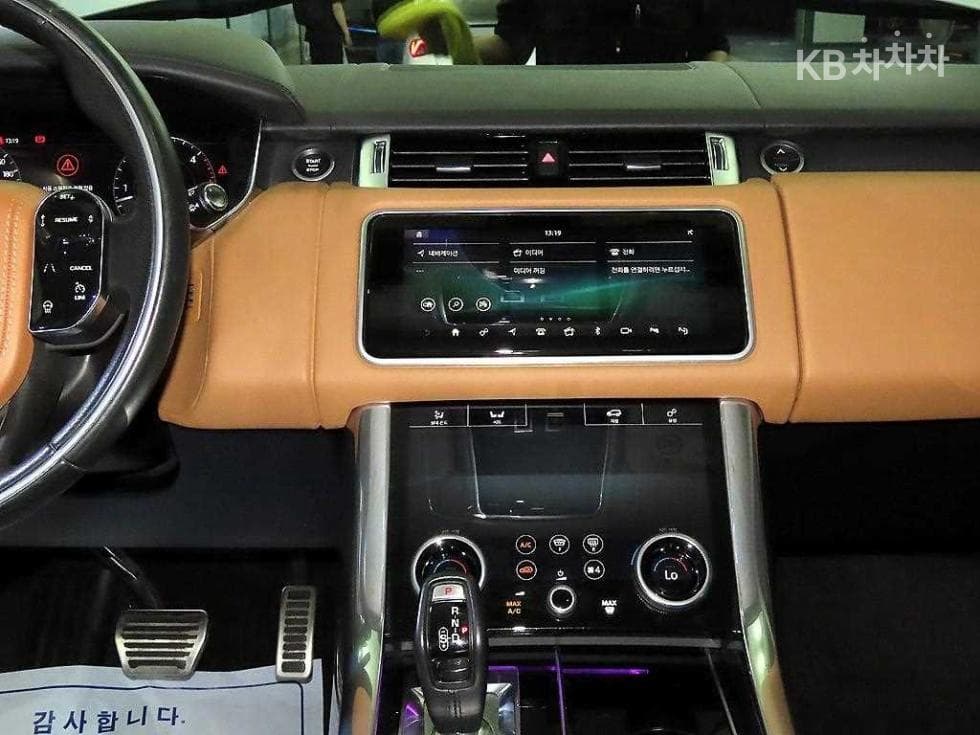 Land Rover New Range Rover Sport3.0 SDV6 Autobiography Dynamic - 11