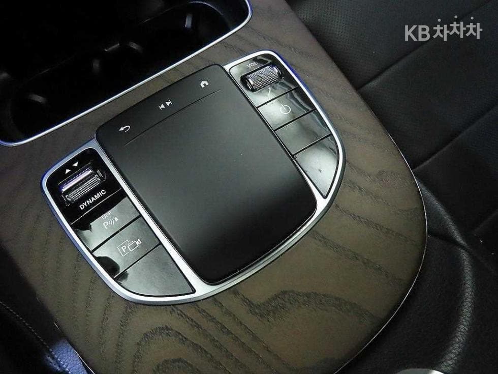 Mercedes-Benz E-Class (W213)E300e 4MATIC Exclusive - 13