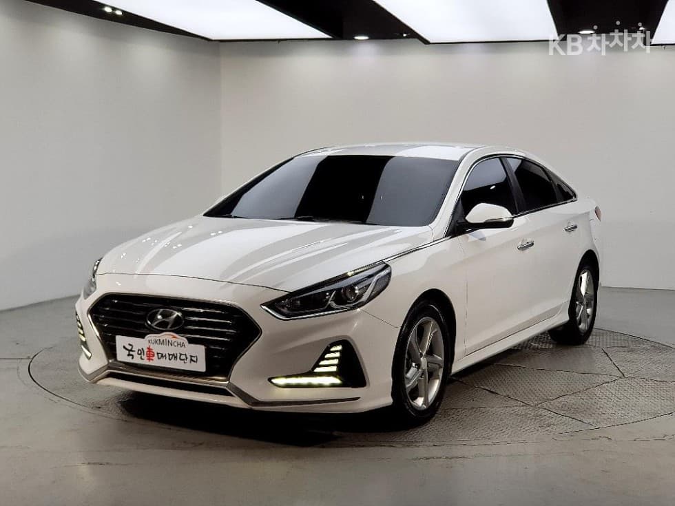 Hyundai Sonata New Rise 2.0 Smart Special (special feature/edition) - Image 1