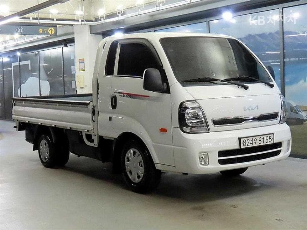 Kia The New (facelift) Bongo 3 (light truck) 1 Ton King Cab Extra Long 2WD L Light - Image 1